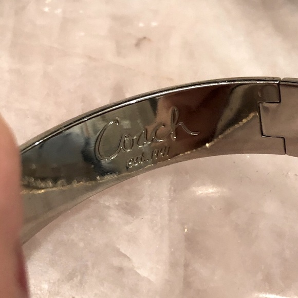Coach Clasp Logo Bracelet - Picture 3 of 5